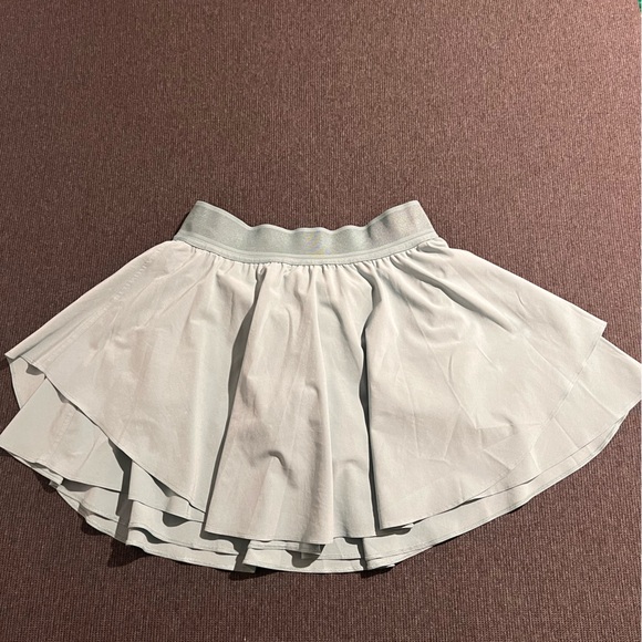 Lululemon skirt - Picture 1 of 7